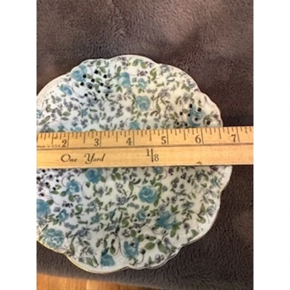 Royal Crown Devon Trinket Dish Blue Floral‎ Open Pierced Edge Made in England